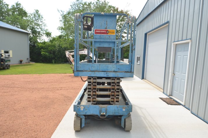 Image for 2005 Genie GS-3246 Scissor Lift