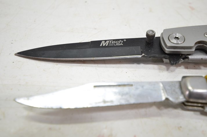 Image for (2) Folding Knives