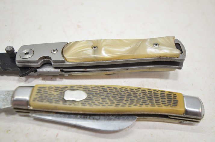 Image for (2) Folding Knives