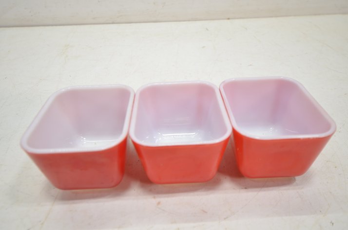 Image for (5) Pyrex Dishware