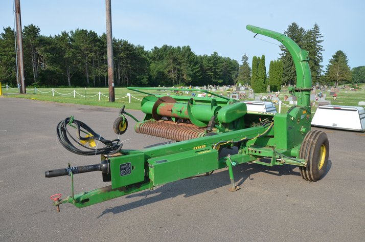 Image for John Deere 3950 Forage Chopper