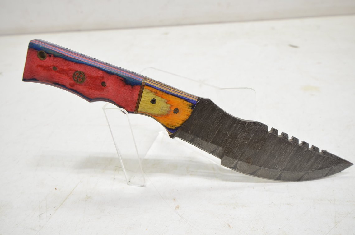 Damascus Steel Hunting Knife