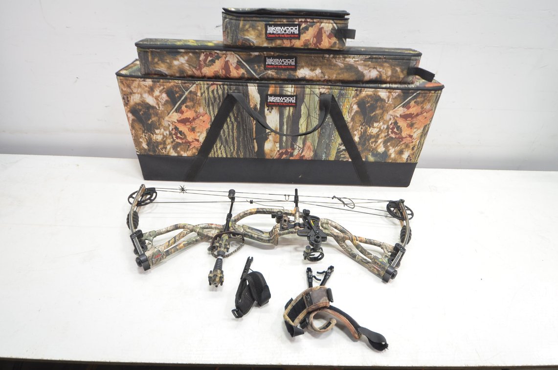 Hoyt Carbon Matrix Compound Bow