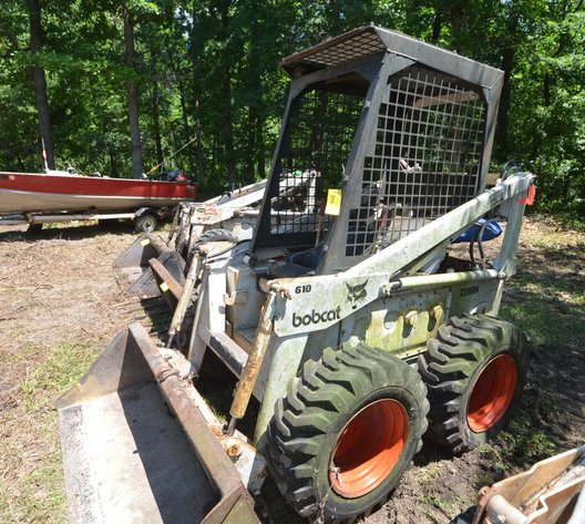 Image for Bobcat 610 Skid Steer With Bucket