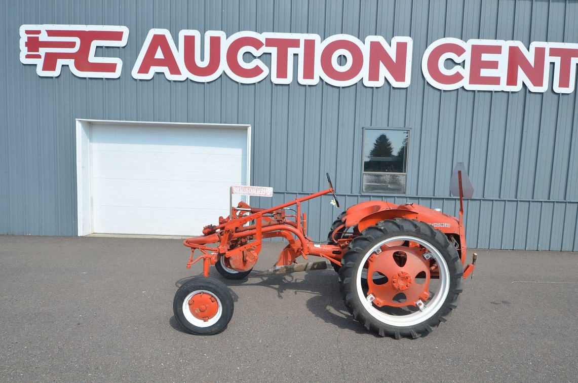 1948 Allis Chalmers G Tractor With Belly Plow