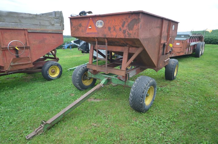 Image for J & M Gravity Box On Wagon