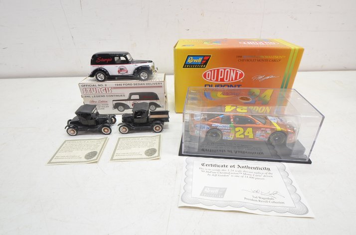 Image for (4) Model Collector Cars