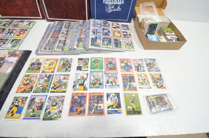 Image for Sports Trading Cards (Over 2,000 Cards)