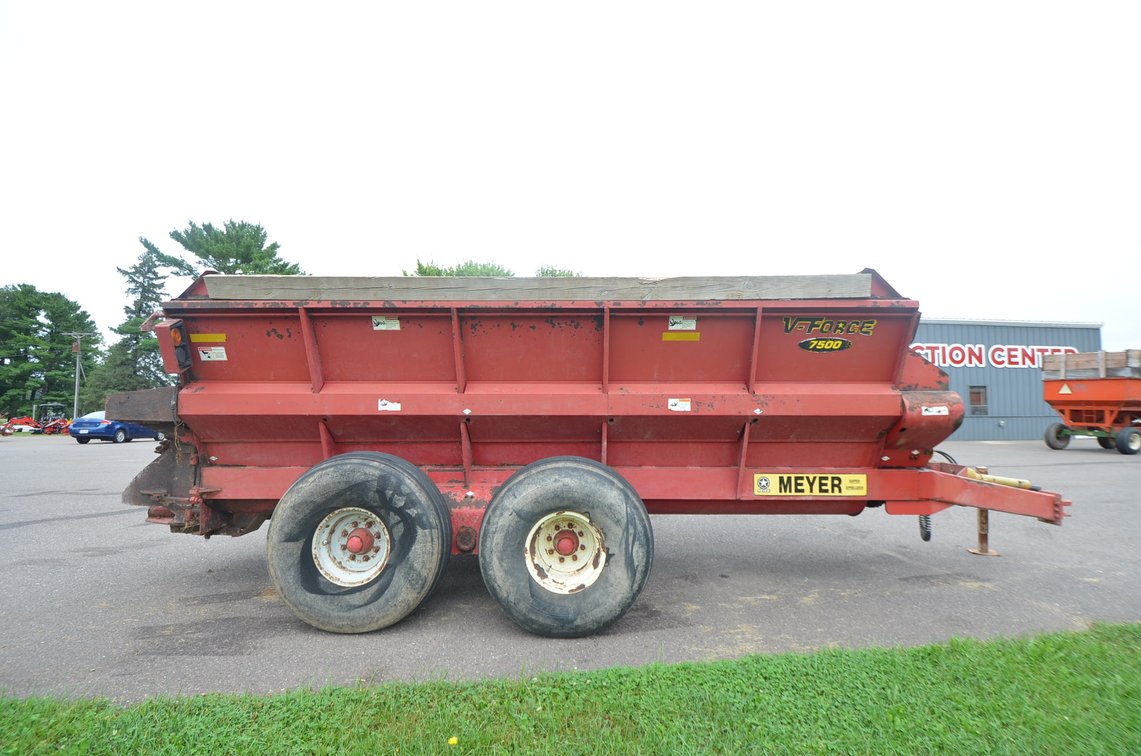 Meyer V-Force 7500 Super Spreader