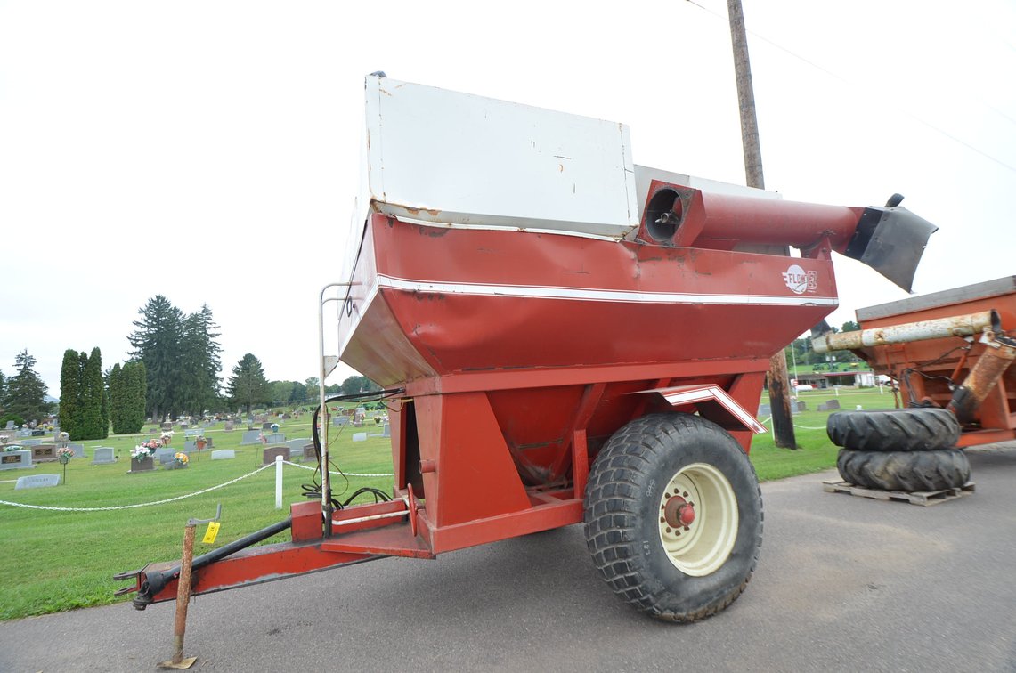 E-Z Flow Grain Cart