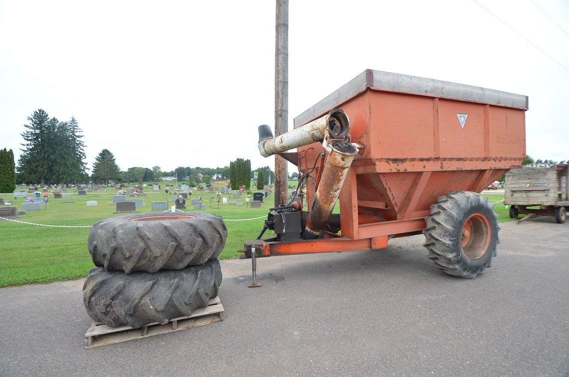 United Farm Tools Grain Cart