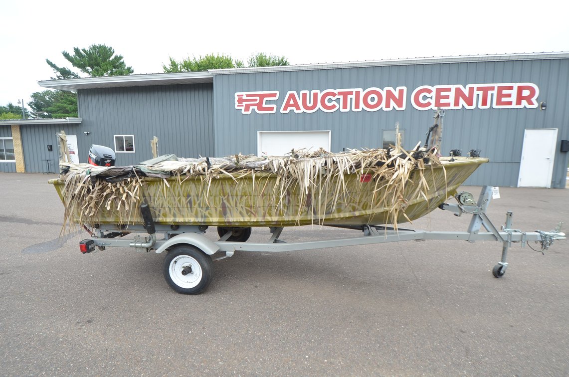 Lund 14FT Aluminum Duck/Fishing Boat