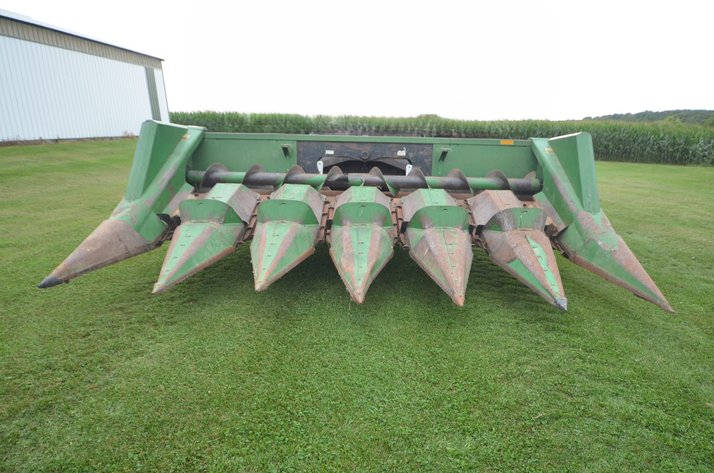 Image for John Deere 643 Corn Head