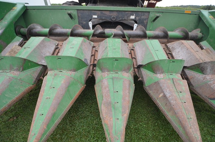 Image for John Deere 643 Corn Head