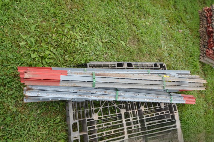 Image for (25) Steel T-Posts