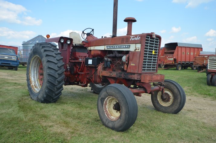 Image for 1968 International 1256 Turbo Diesel Tractor