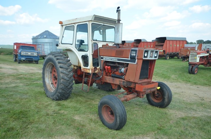 Image for 1976 International 100 Hydro Diesel Tractor