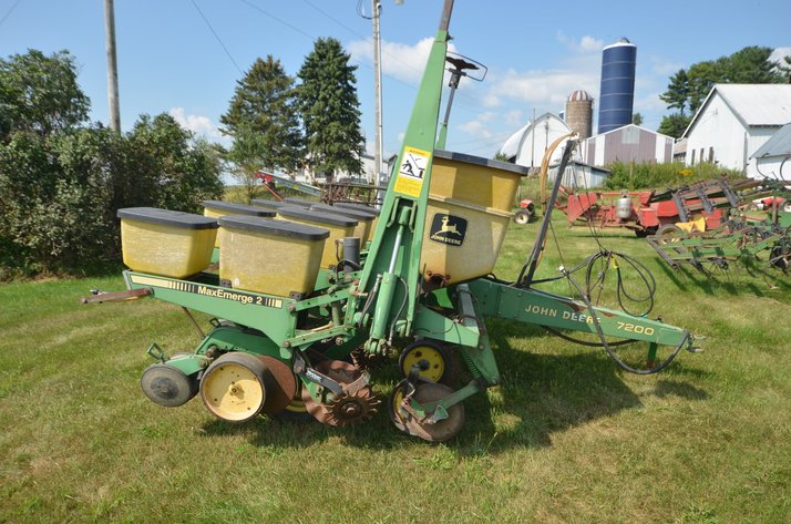 Image for John Deere 7200 4-Row No Till Corn Planter