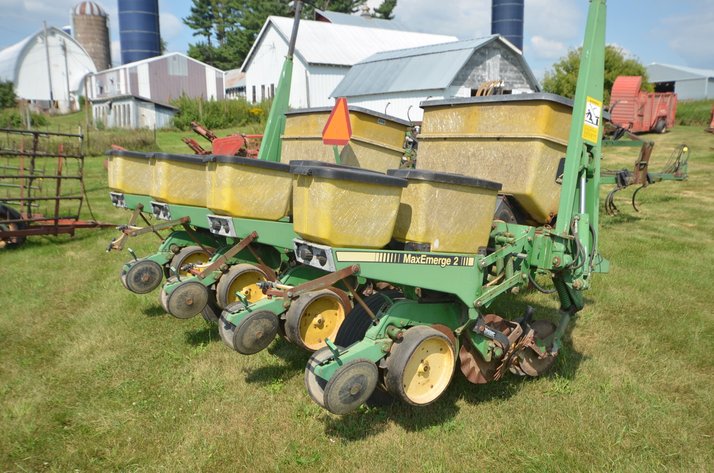 Image for John Deere 7200 4-Row No Till Corn Planter