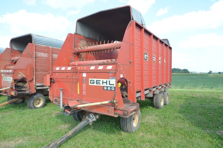 Image for Gehl 960 16 Ft Self Unloading Forage Box