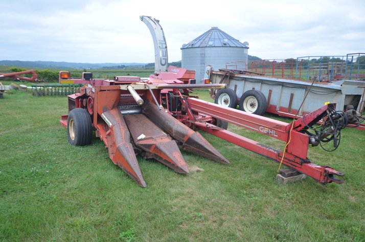 Image for Gehl 1285 Forage Chopper