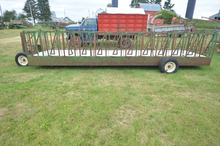 Image for Horning 24 Ft Tricycle Feed Wagon