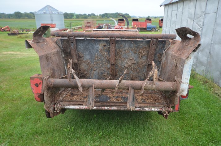 Image for New Idea 3743 Manure Spreader