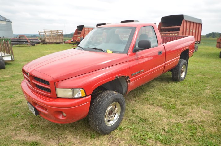 Image for 2002 Dodge 2500 4x4 Truck