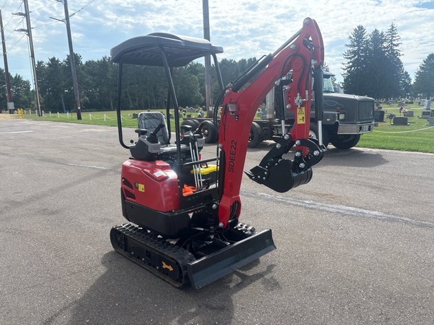 Image for SDLANCH SDEE22 Mini Excavator