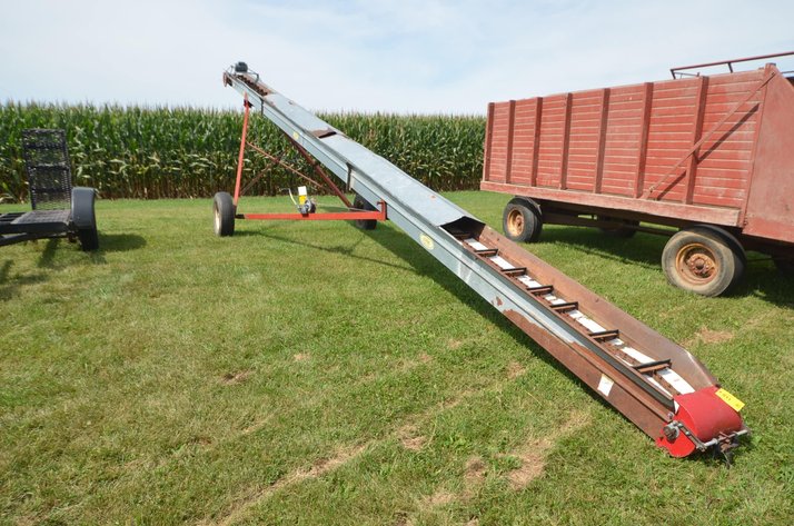 Image for Loyal Conveyor on Transport - Alma, WI