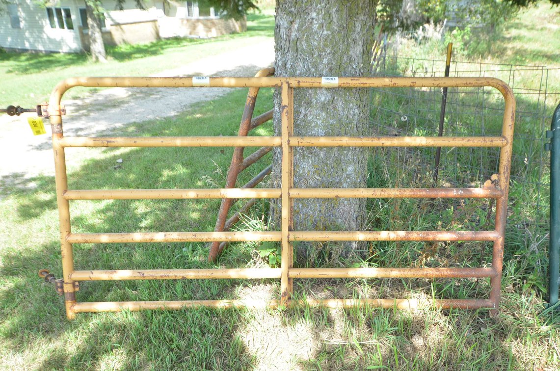 Sioux 8' Hanging Gate  - Alma, WI