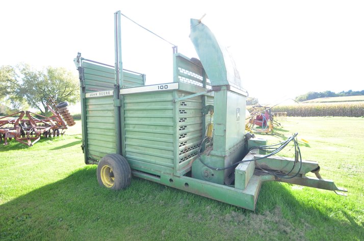 Image for John Deere 100 Stacker