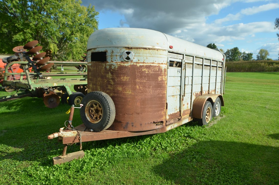1989 Better Built Livestock Trailer