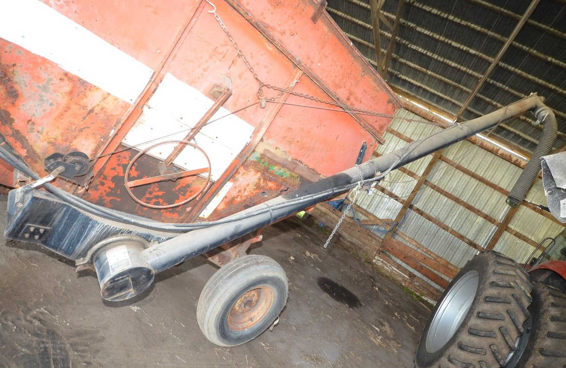 Unverferth 15 FT Hyd Fertilizer Auger