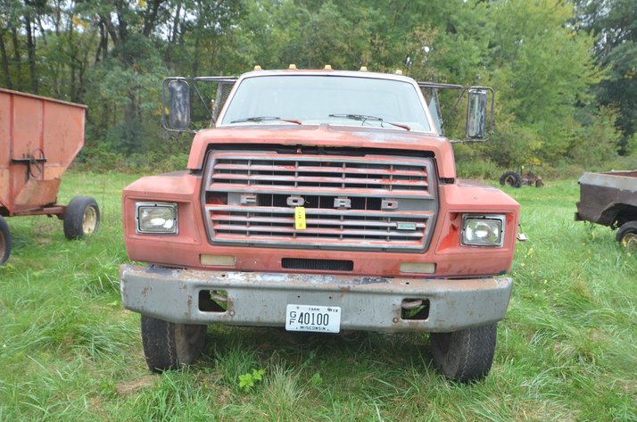 Image for 1984 Ford 600 Flat Bed Truck