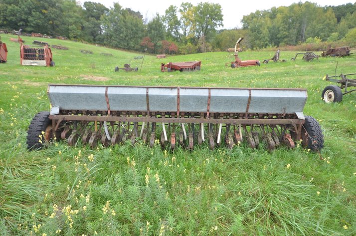 Image for Minneapolis Moline 13' Grain Drill