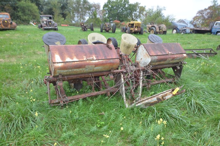 Image for IH 4-Row Corn Planter