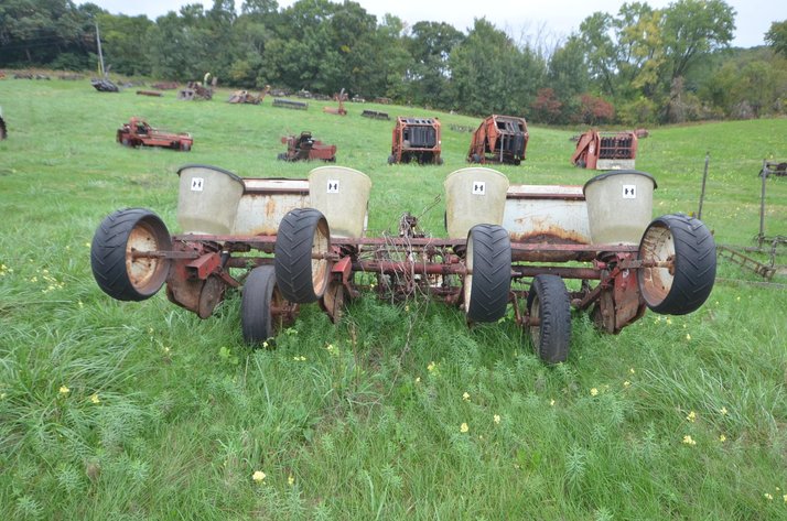 Image for IH 4-Row Corn Planter