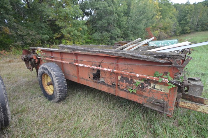 Image for Gehl 250 Manure Spreader
