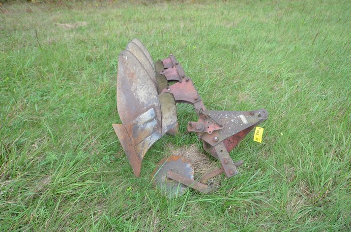 Image for Ford IOI 3-Point 3-Bottom Plow