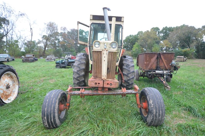 Image for Case 1030 Comfort King Tractor - Non Runner