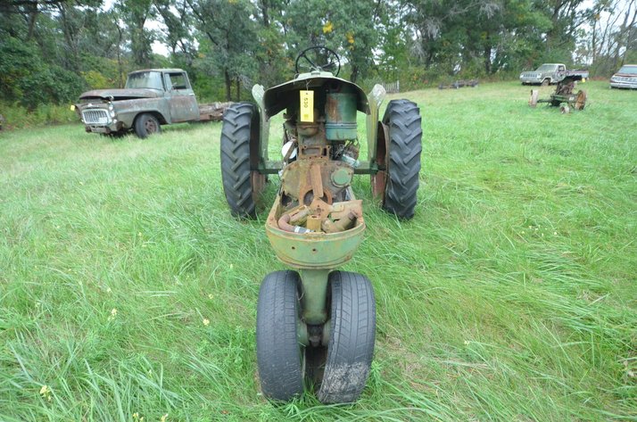 Image for Oliver 77 Diesel Tractor - Non Runner