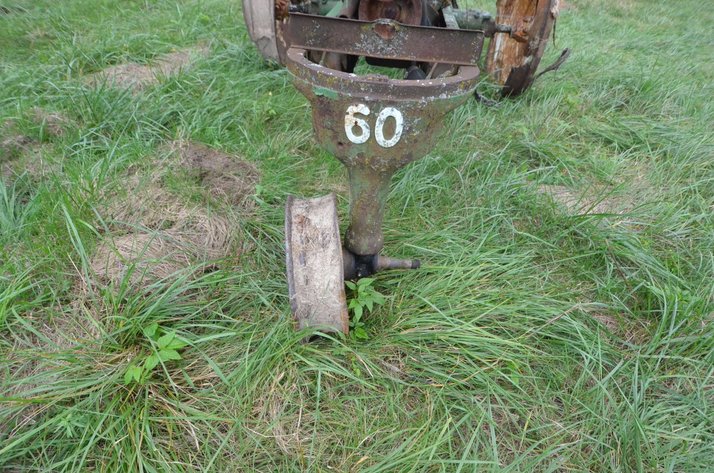 Image for Oliver 60 Row Crop Frame and Engine Block