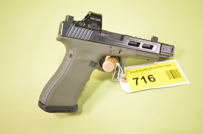 Image for Glock 17 Gen 4 9mm Pistol