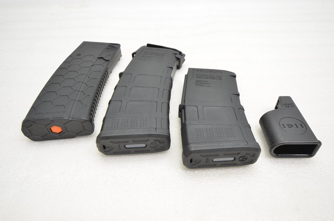 (3) Magazines, Ammo Holder