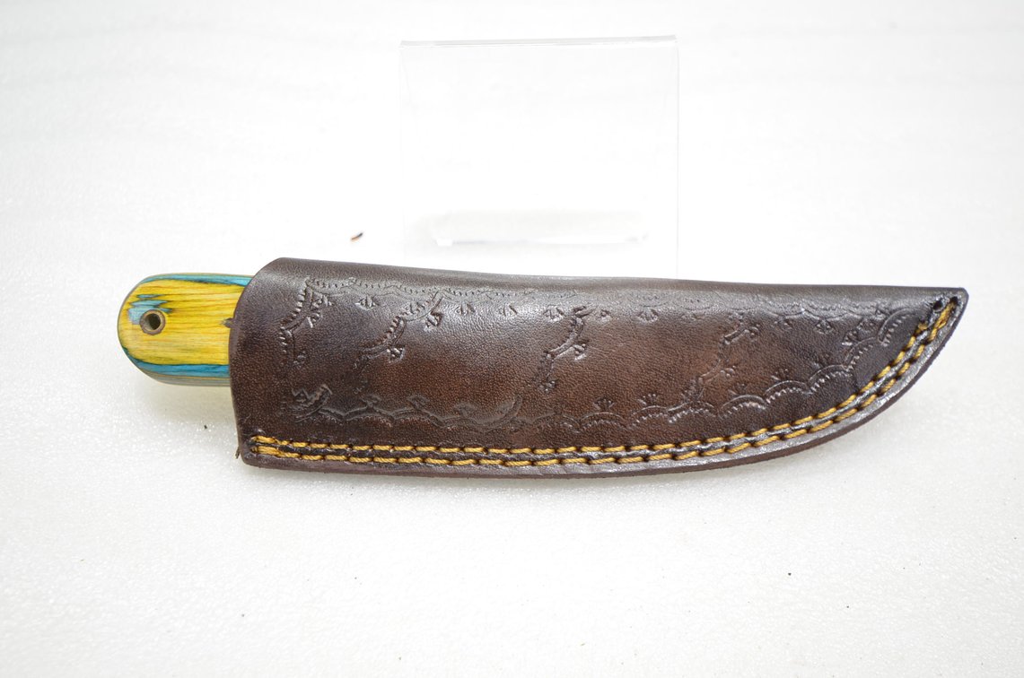Damascus Steel Hunting Knife