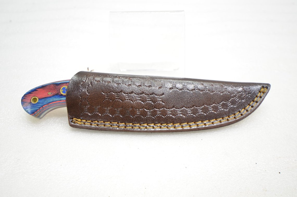 Damascus Steel Hunting Knife
