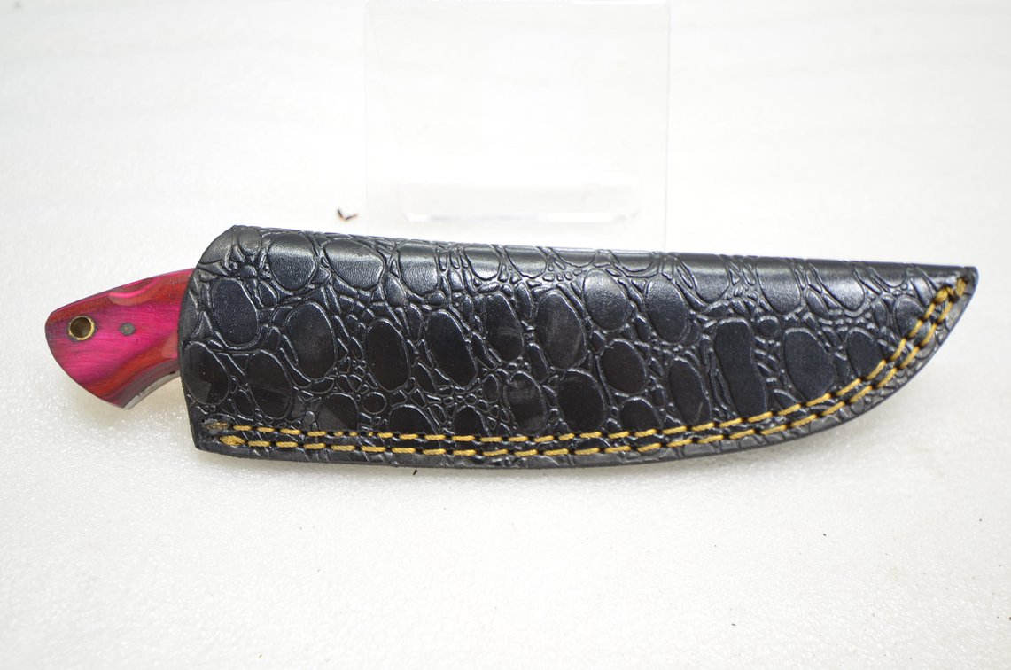 Damascus Steel Gut Hook Hunting Knife