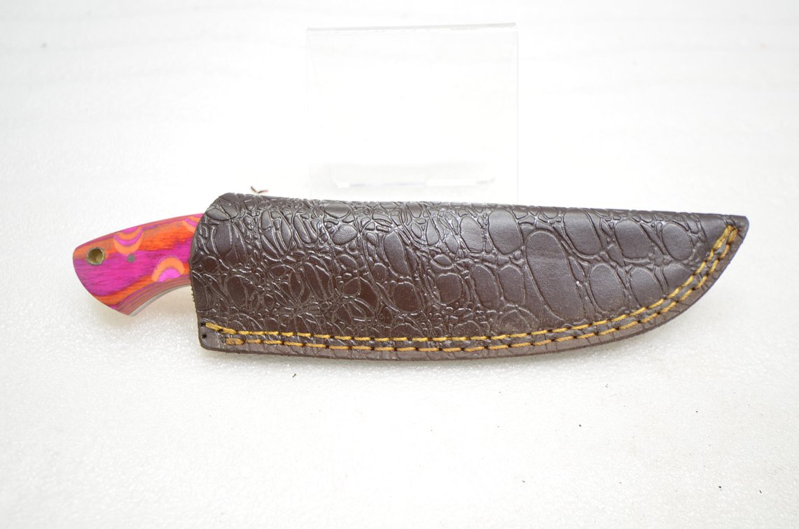 Damascus Steel Gut Hook Hunting Knife