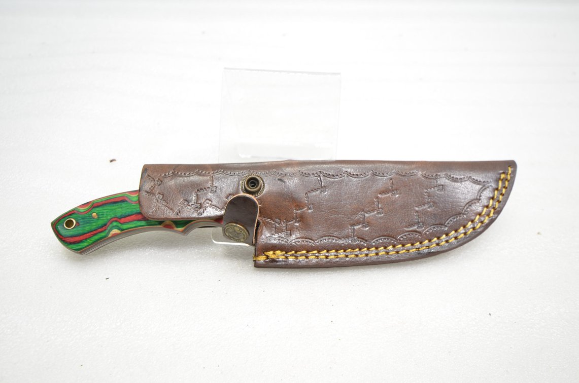 Damascus Steel Hunting Knife